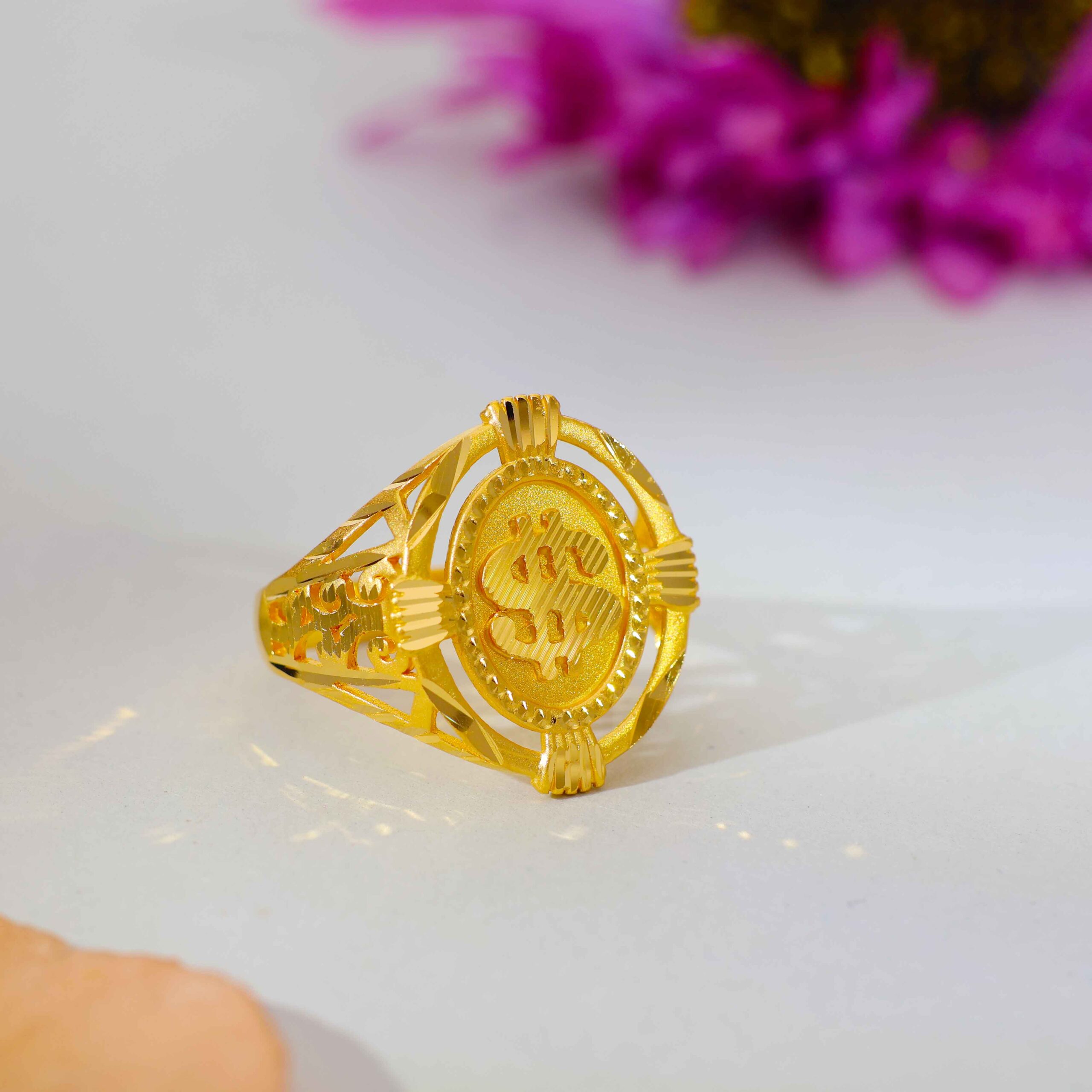 Classic Filigree Gents Gold Ring - Image 5