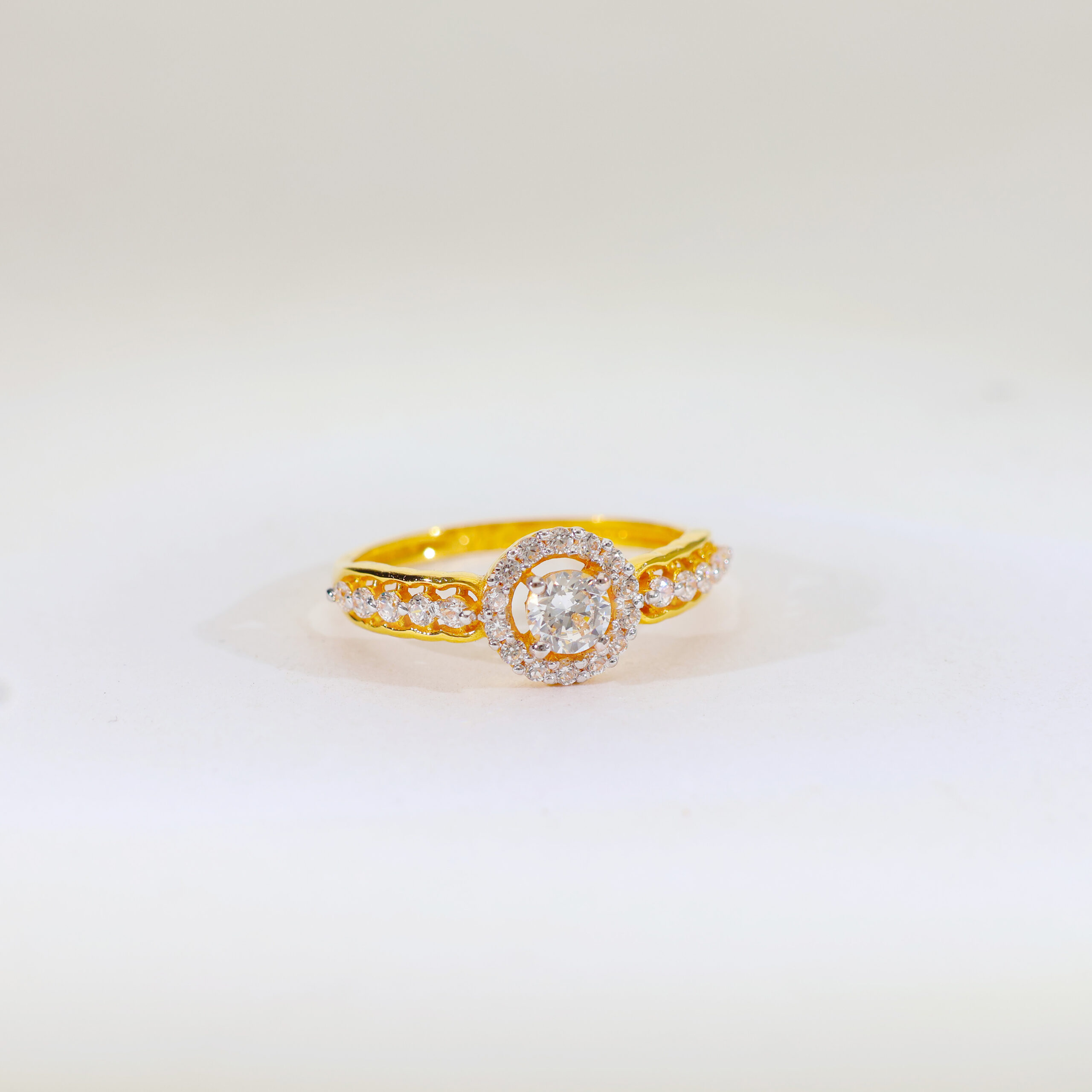 Golden Spark Ladies Ring