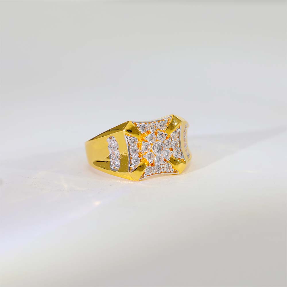 Royal Spark Gents Gold Ring - Image 2