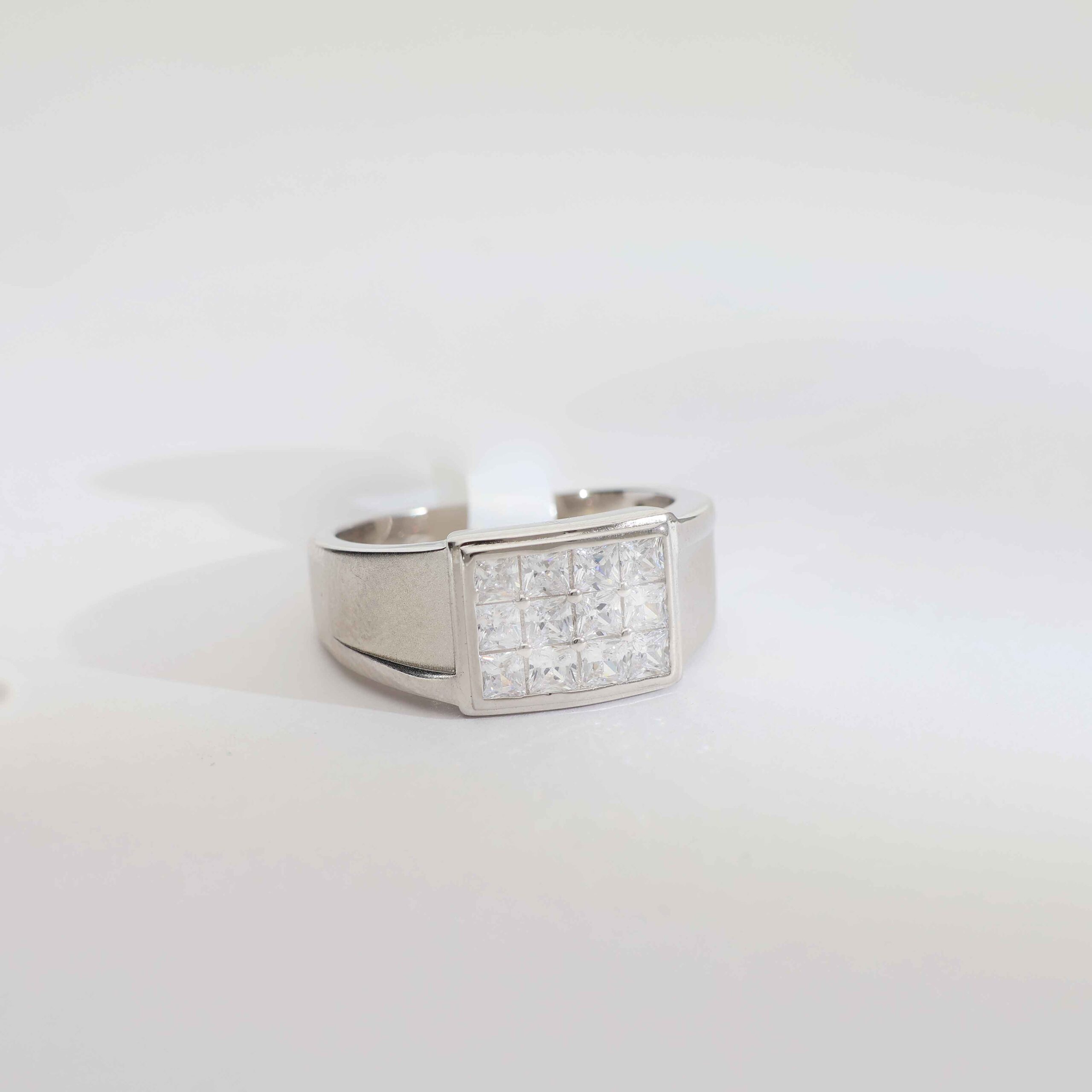 Elite IceSquare Gents Ring - Image 3
