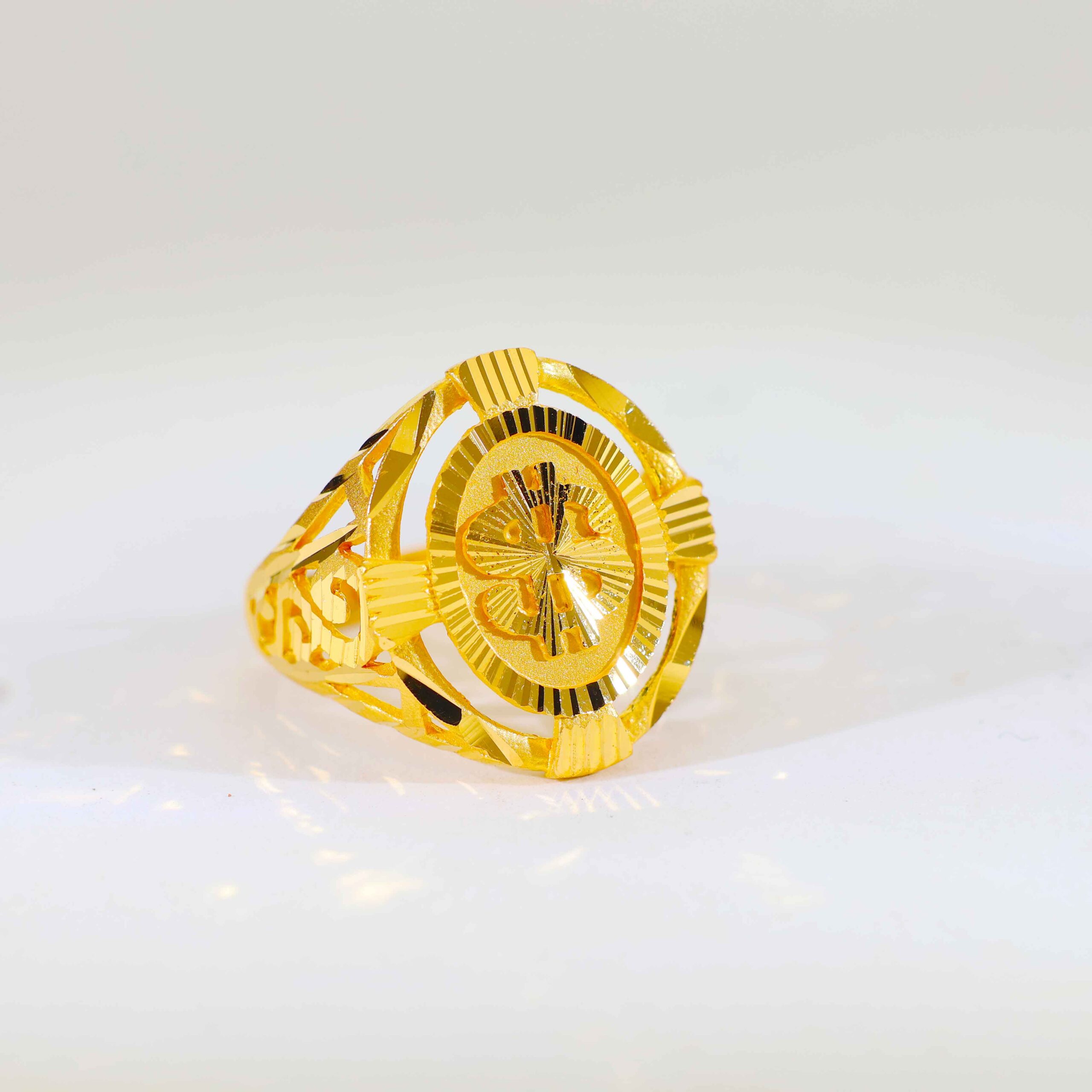 RadiantLoop Gents Gold Ring
