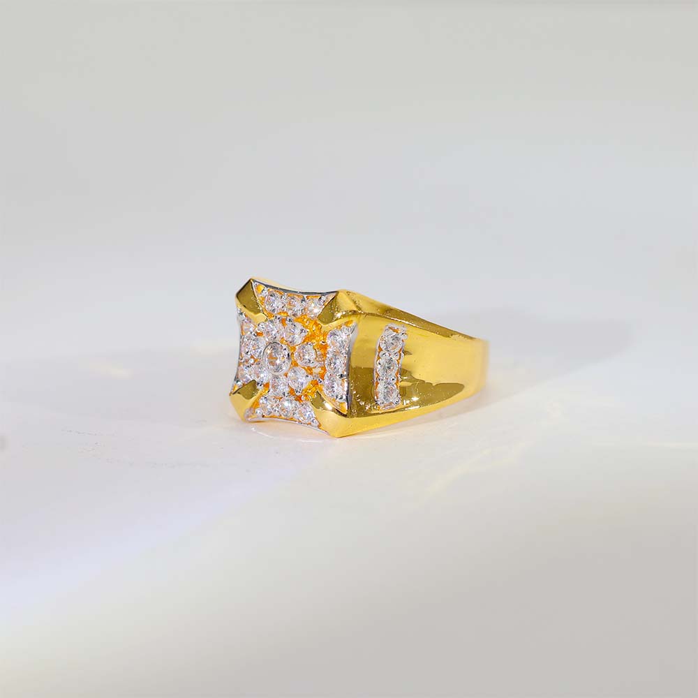 Royal Spark Gents Gold Ring - Image 4