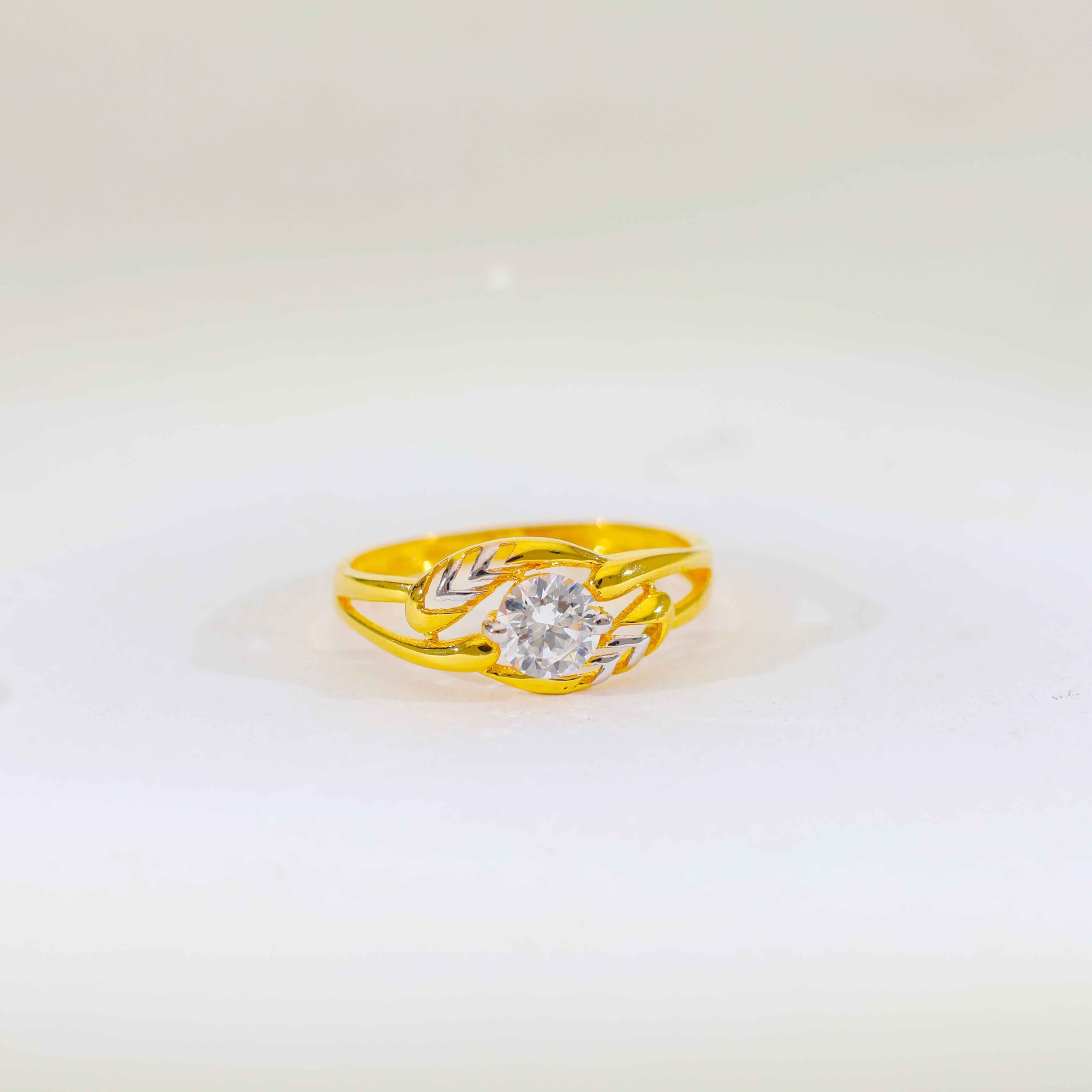 Pure Petal Ladies Ring