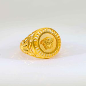 Regal Face Gents Gold Ring