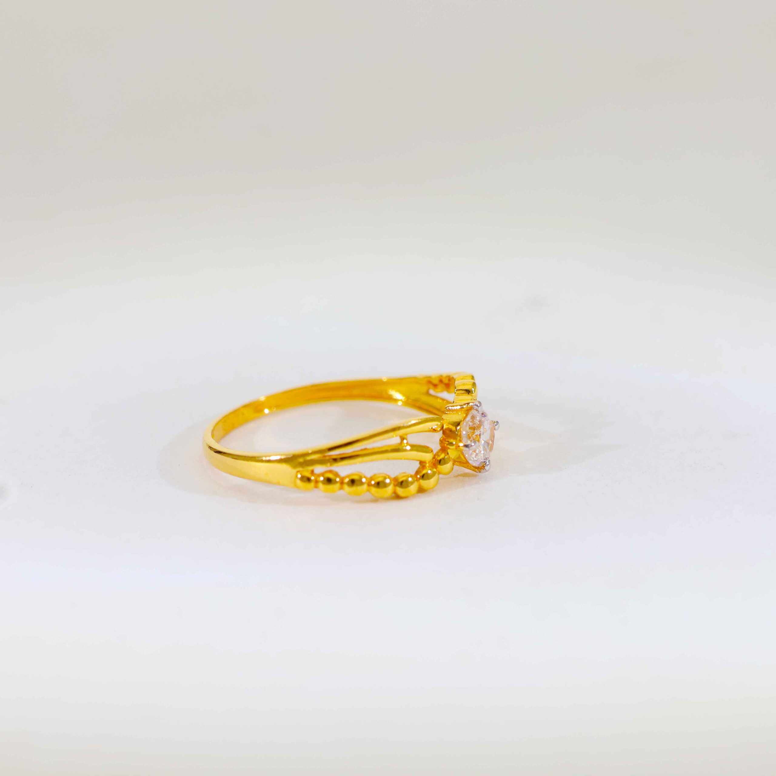 Golden Bead Ladies Ring - Image 2