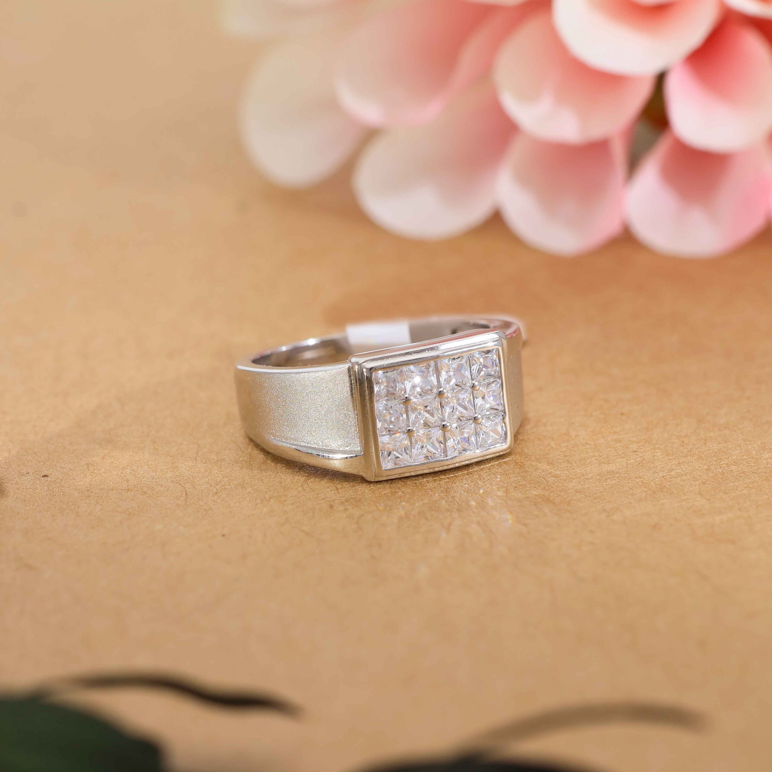 Royal Grid Spark Gents Ring - Image 6