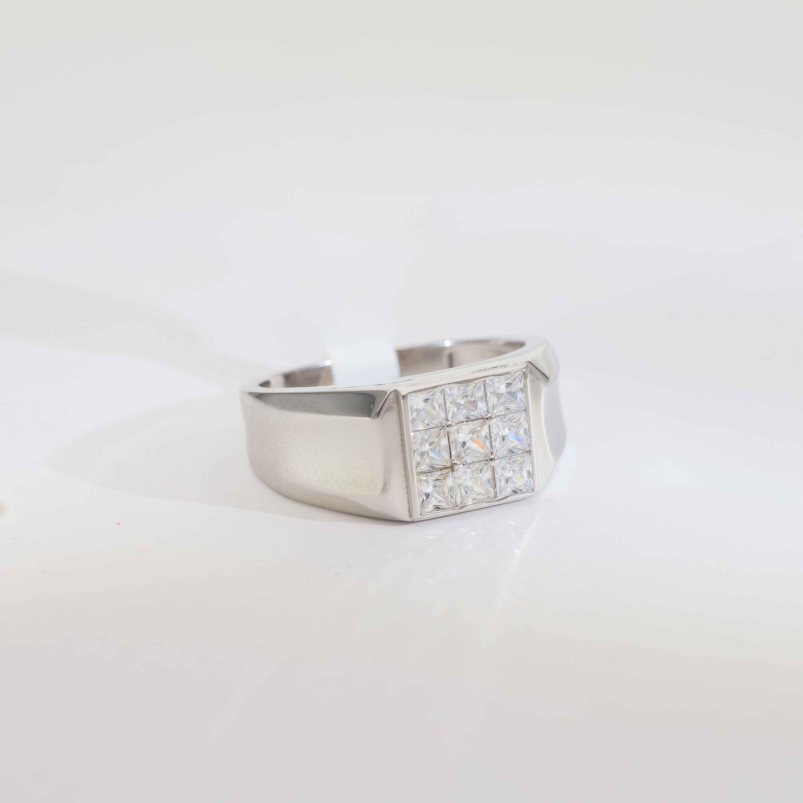 Gentle Shine Block Gents Ring - Image 3