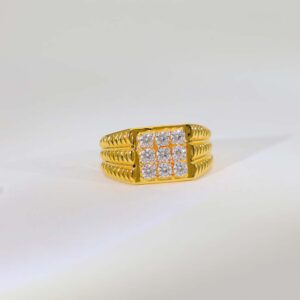 Royal Ribbed Gents Gold Ring