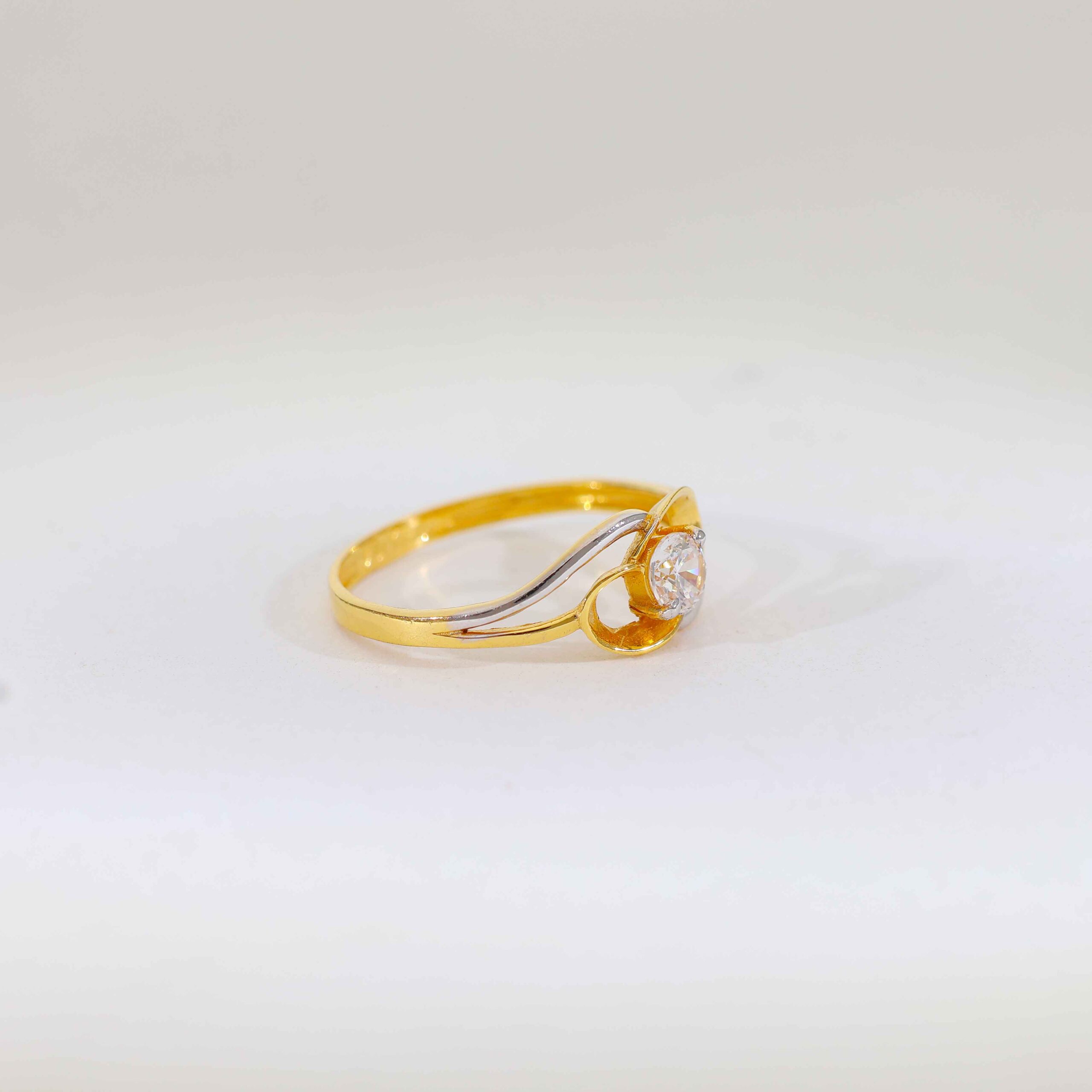 Golden Heartwave Ring - Image 2