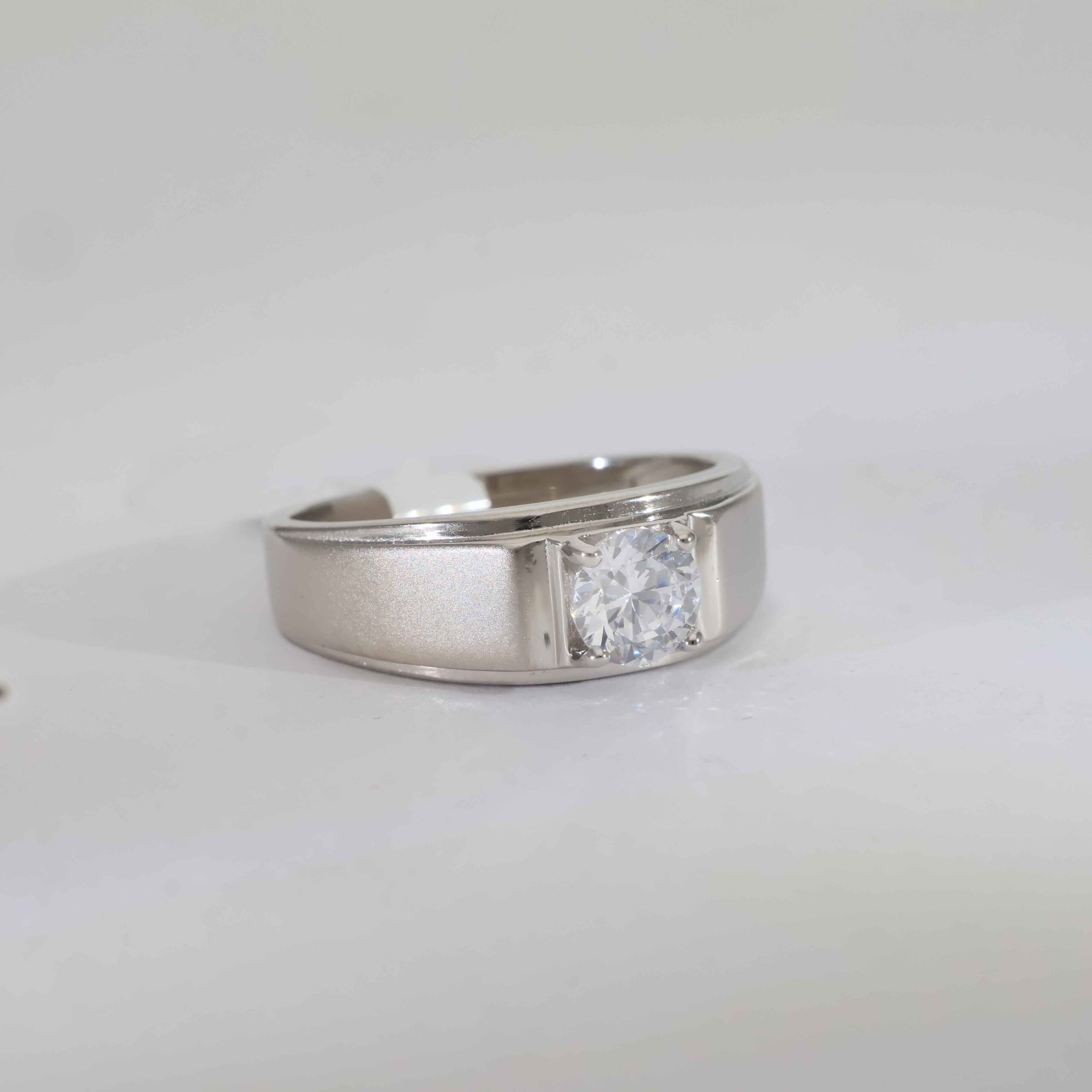 Urban Classic Gents Ring - Image 3