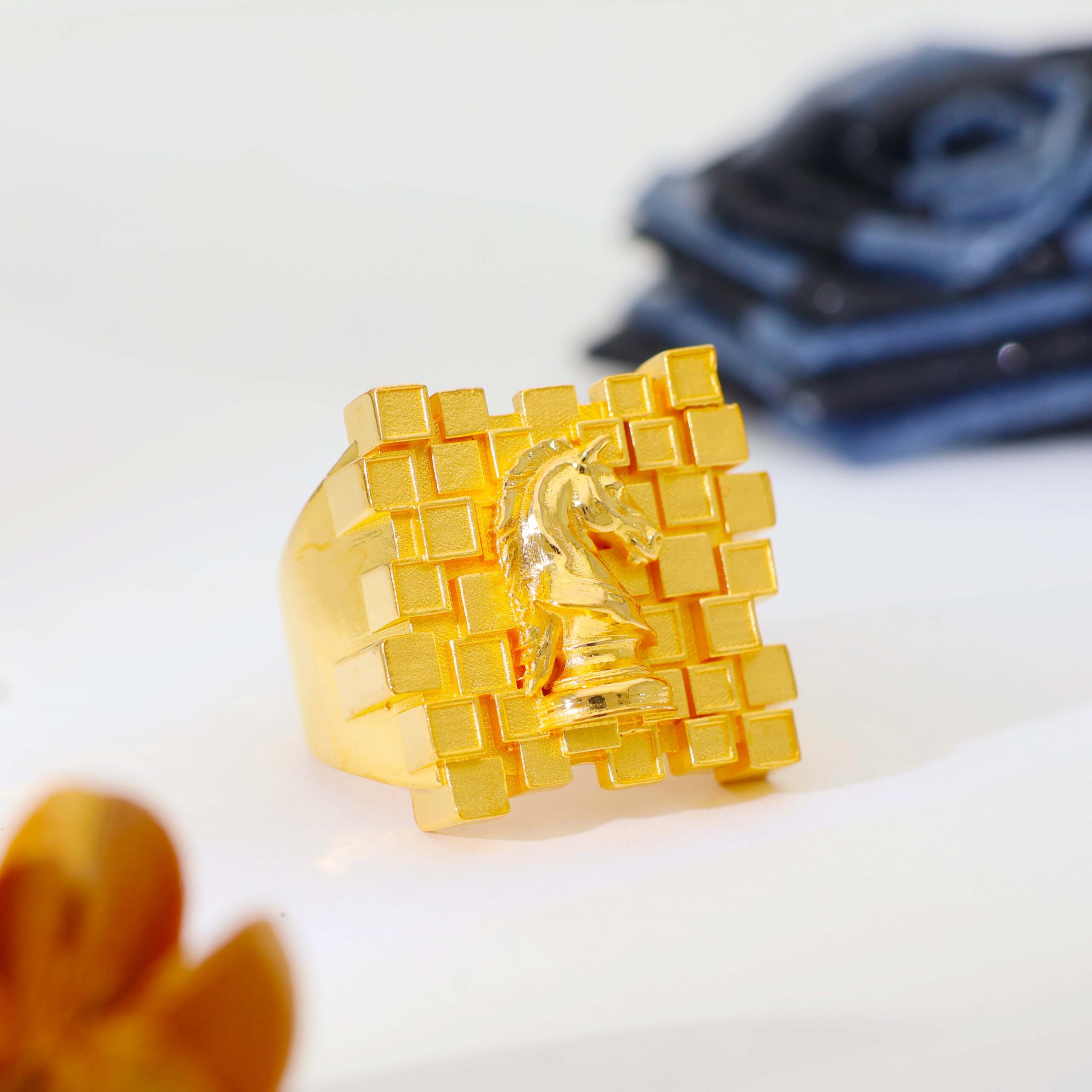 Little Knight Genta Gold Ring - Image 5