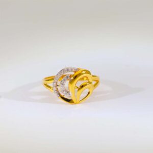 Golden Bloom Ladies Gold Ring