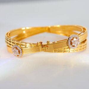 Golden Twin Bloom Ladies Gold Bracelet
