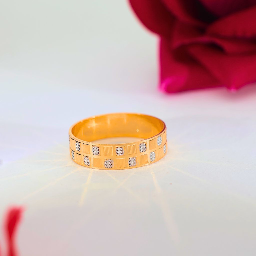 Square Shine Gold Bands - Image 5