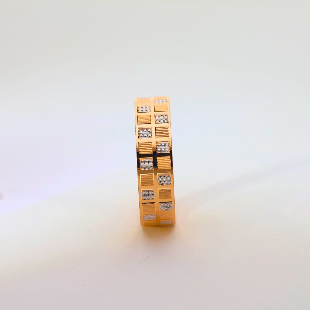 Square Shine Gold Bands - Image 4