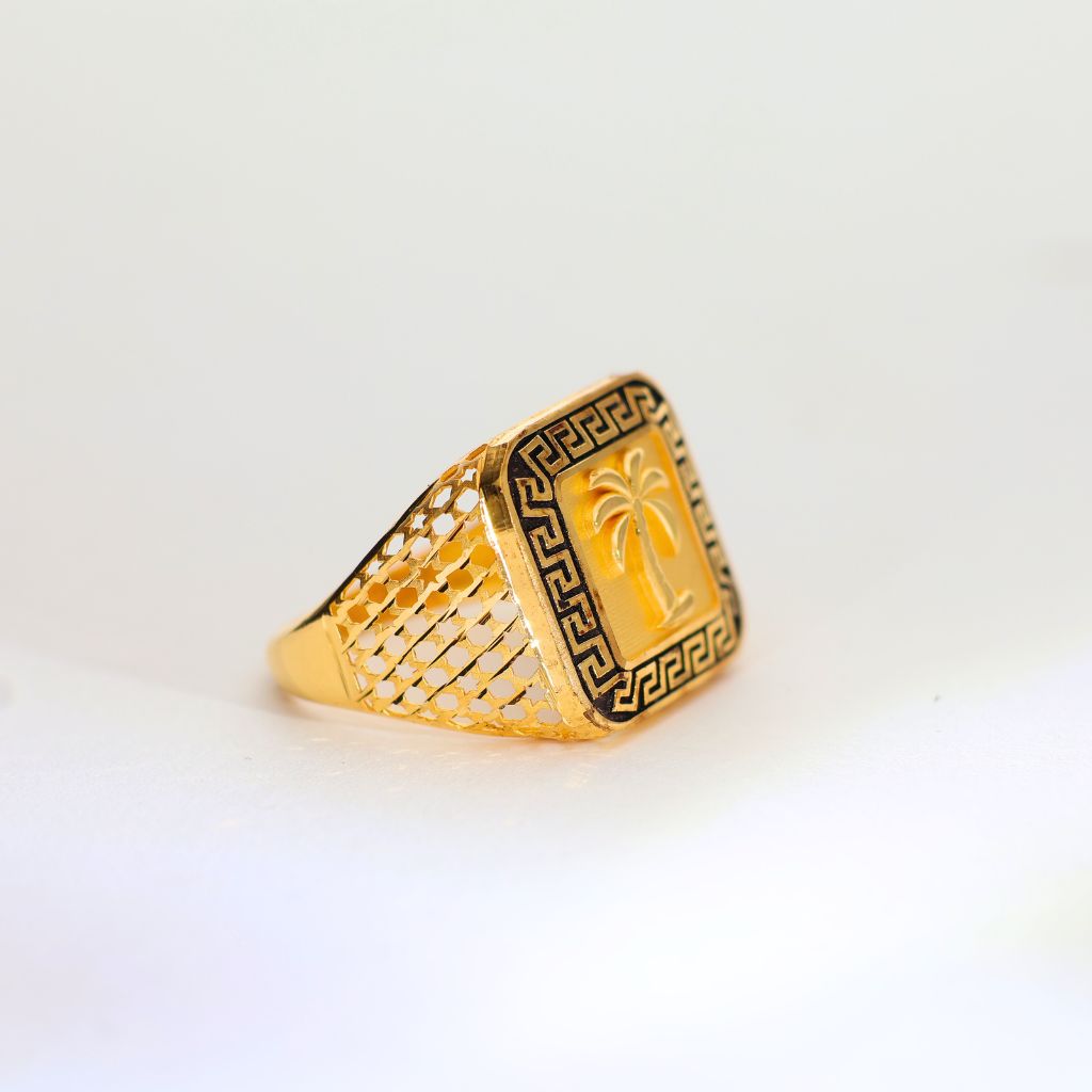 Palm King Gents Gold Ring - Image 3