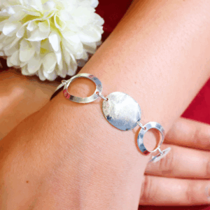 Oval Charm Girlish Bracelet