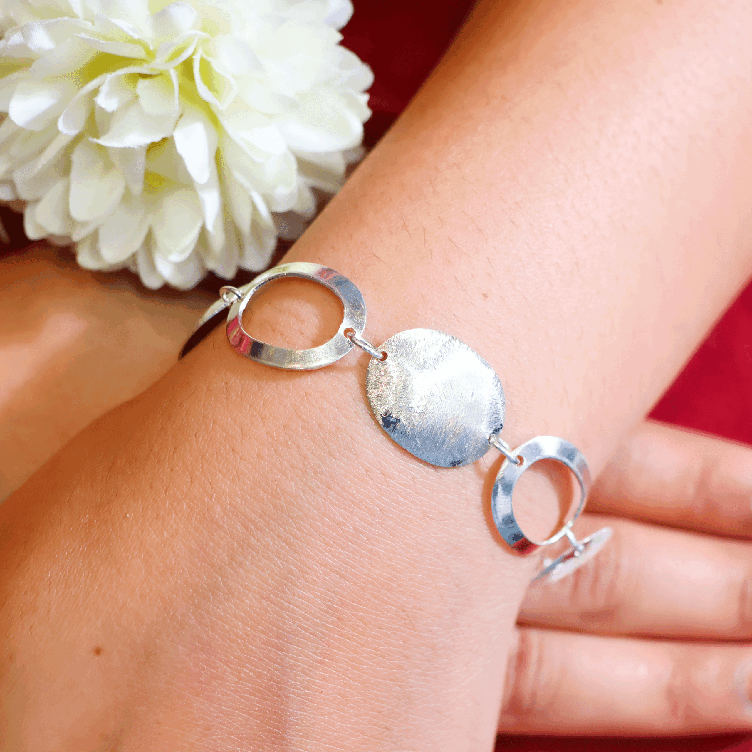 Oval Charm Girlish Bracelet