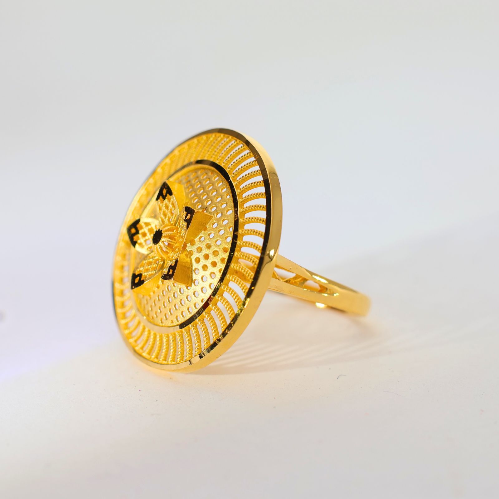 Floral Glow Ladies Gold Ring - Image 4