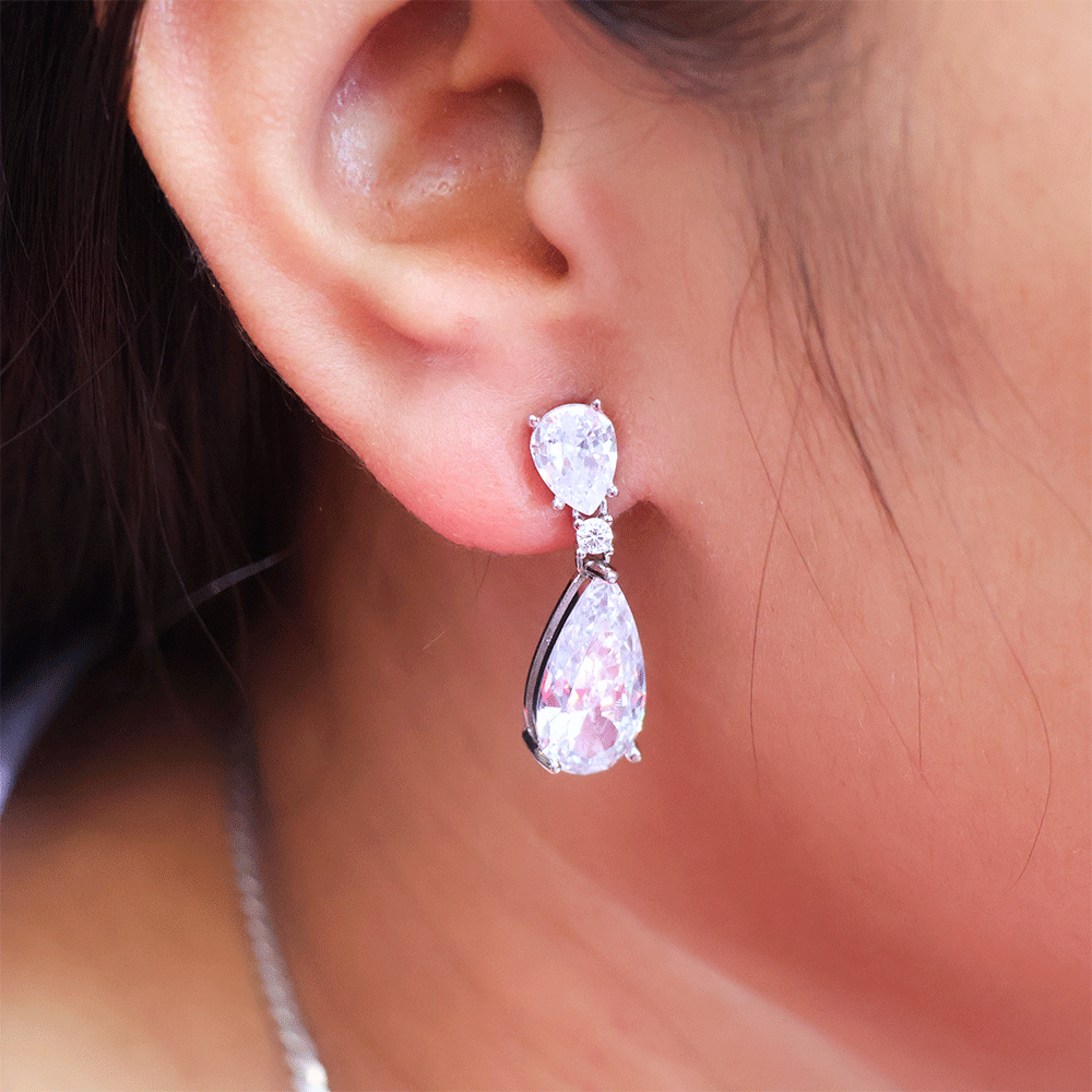 Diamond Glow Silver Earring