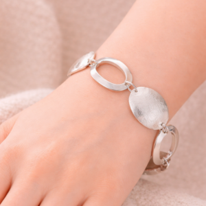 Oval Charm Girlish Bracelet