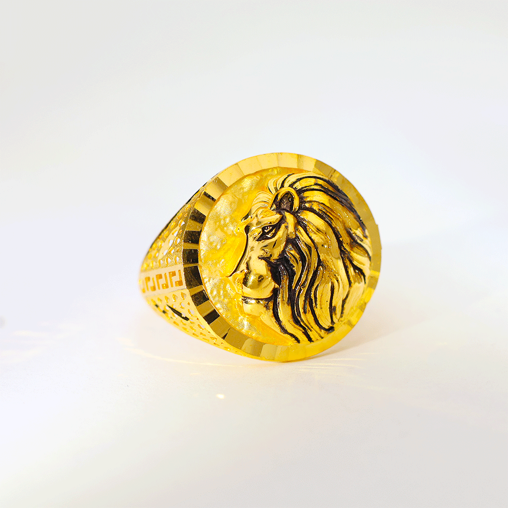 King Lion Gold Gents Ring