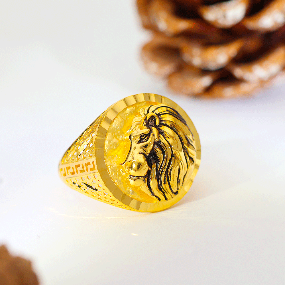 King Lion Gold Gents Ring - Image 5
