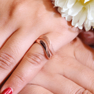 Rose Twist Elegance Ring