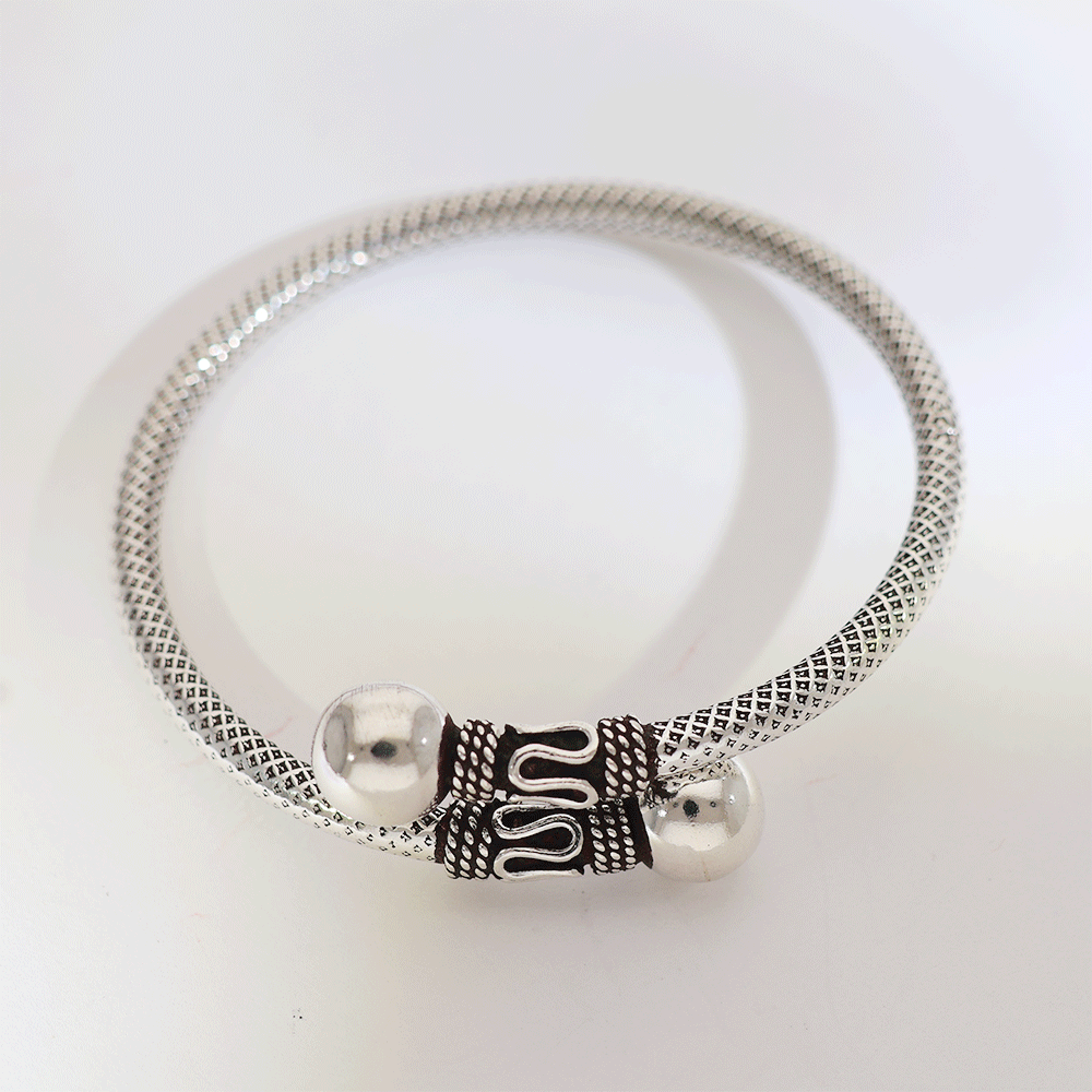 TinyGlow Silver Baby Kangan - Image 6