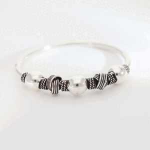 TinyTradition Silver Baby Kangan