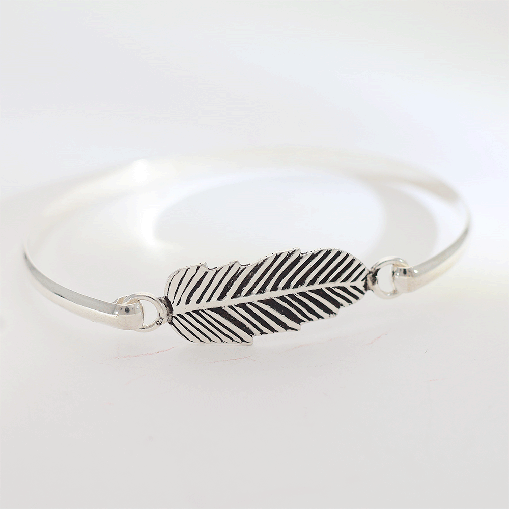 LeafLove Silver Baby Kangan - Image 3