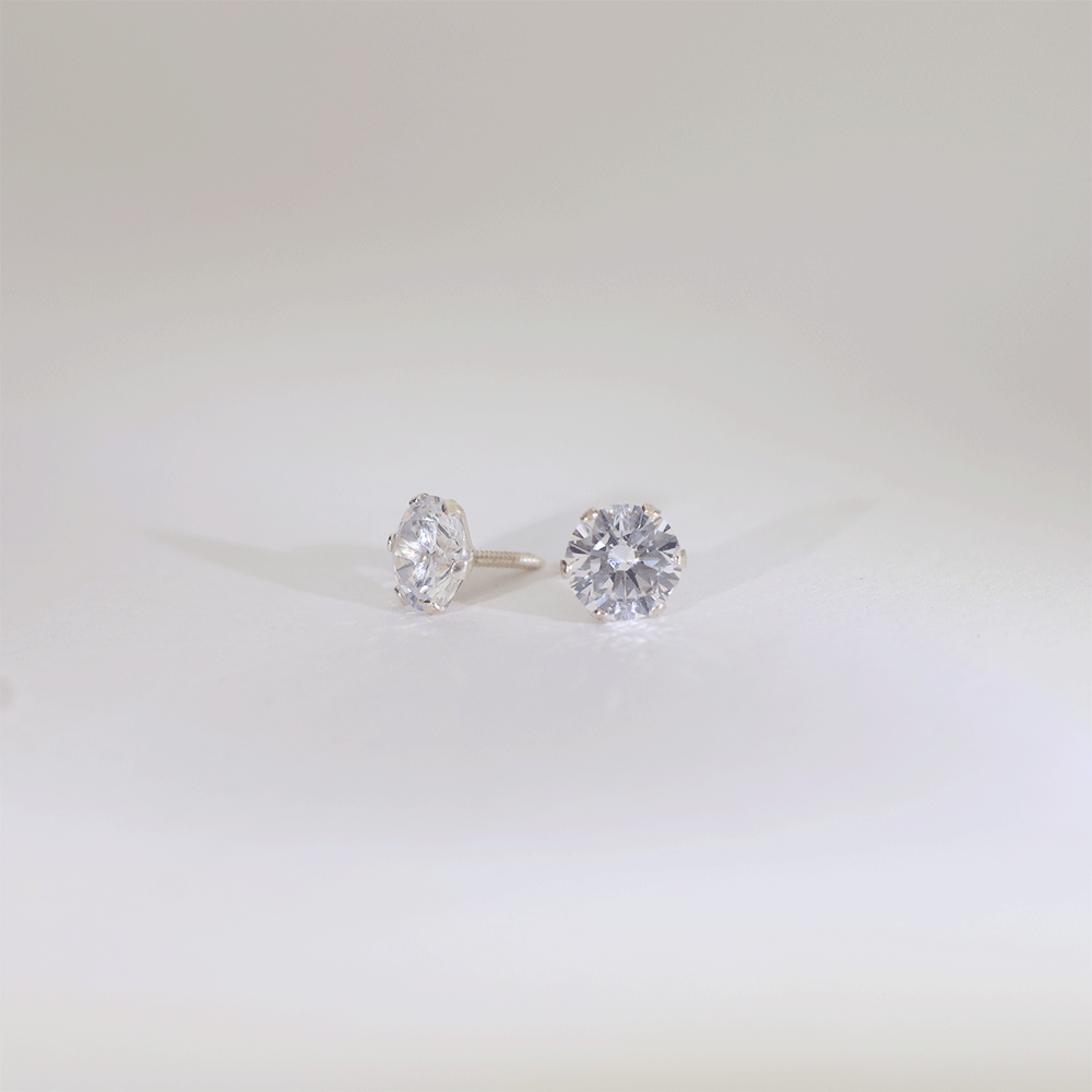 Minimal Glow Diamond Nose Pin (Single Piece) - Image 5