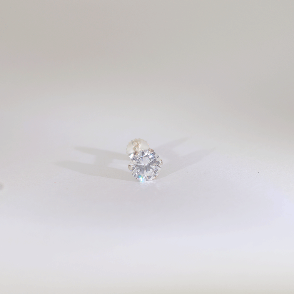 Minimal Glow Diamond Nose Pin (Single Piece) - Image 3