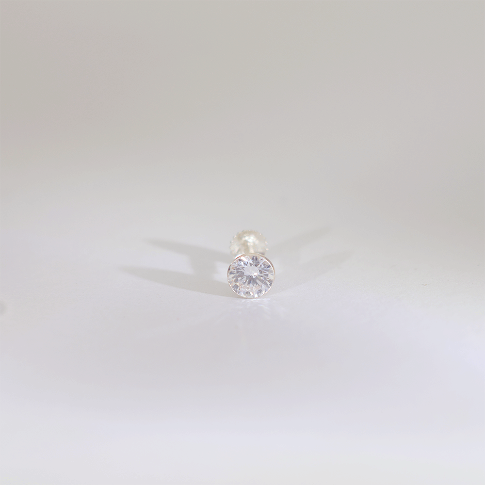 Minimal Luxe Solitaire Nosepin (Single Piece) - Image 4