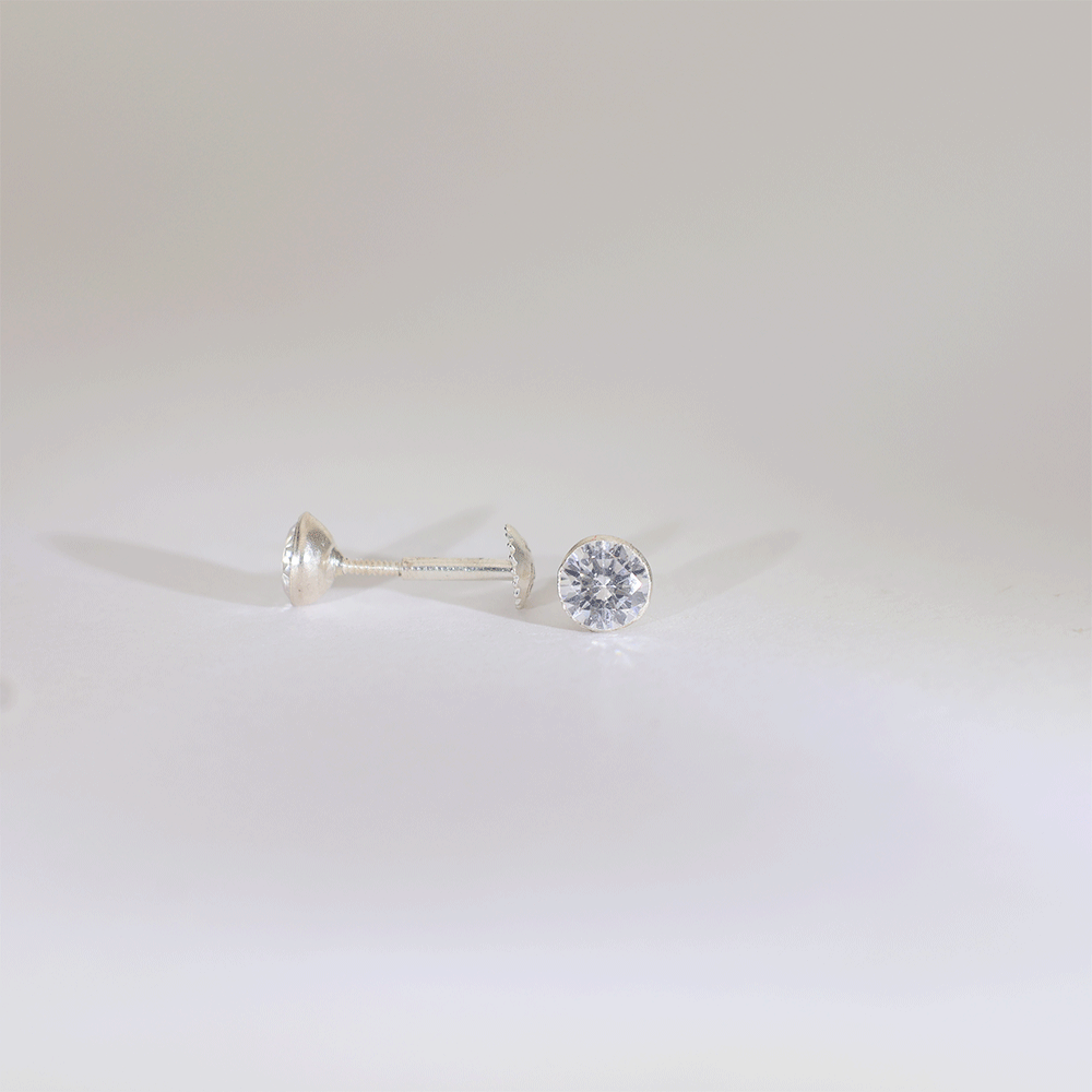 Premium Solitaire Diamond Nosepin (Single Piece) - Image 4