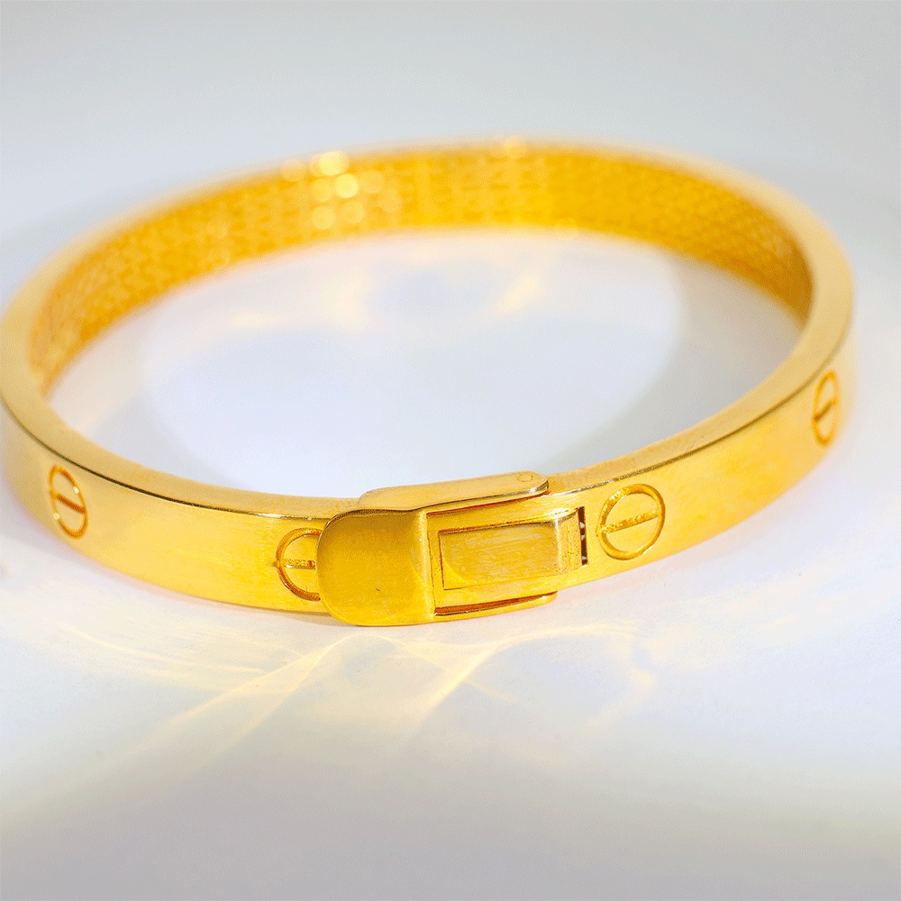 Classic Screw Gold Ladies Bracelet - Image 5