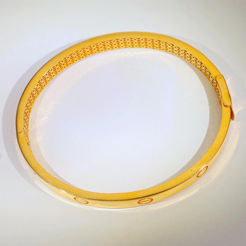 Classic Screw Gold Ladies Bracelet - Image 4