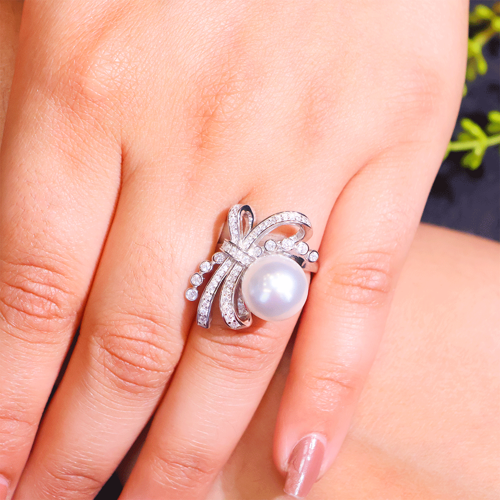 Pearl Ribbon Glow Ladies Silver Ring