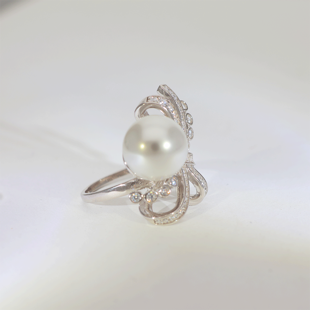 Pearl Ribbon Glow Ladies Silver Ring - Image 3