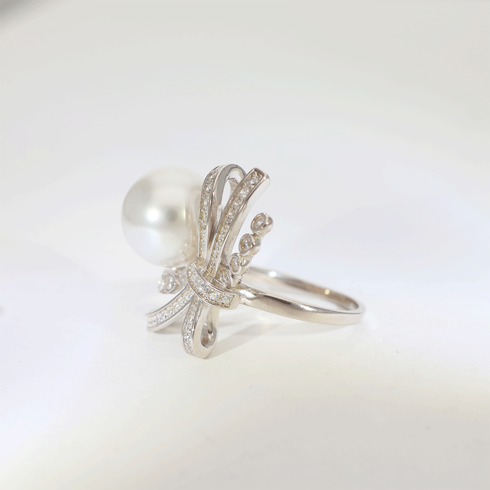 Pearl Ribbon Glow Ladies Silver Ring - Image 4