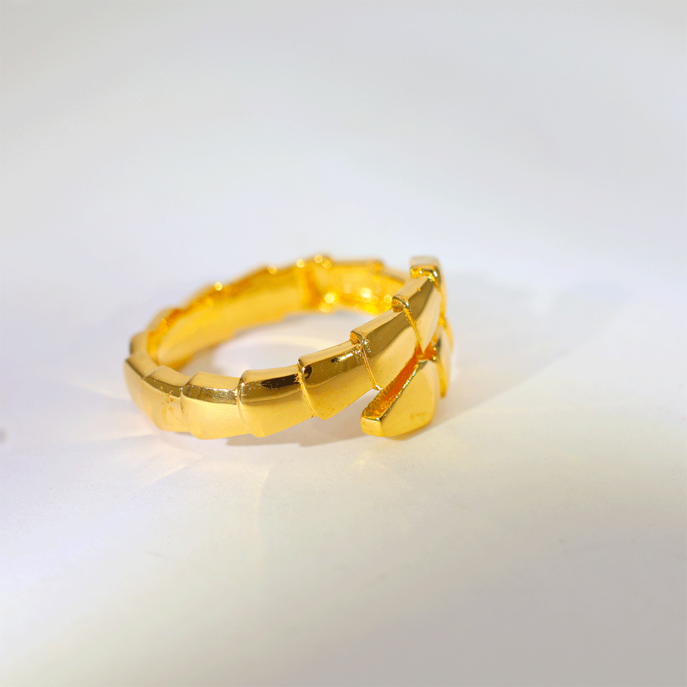 Double Arrow Gold Ring - Image 2