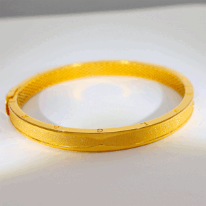 Classic Shine Gold Ladies Bangle