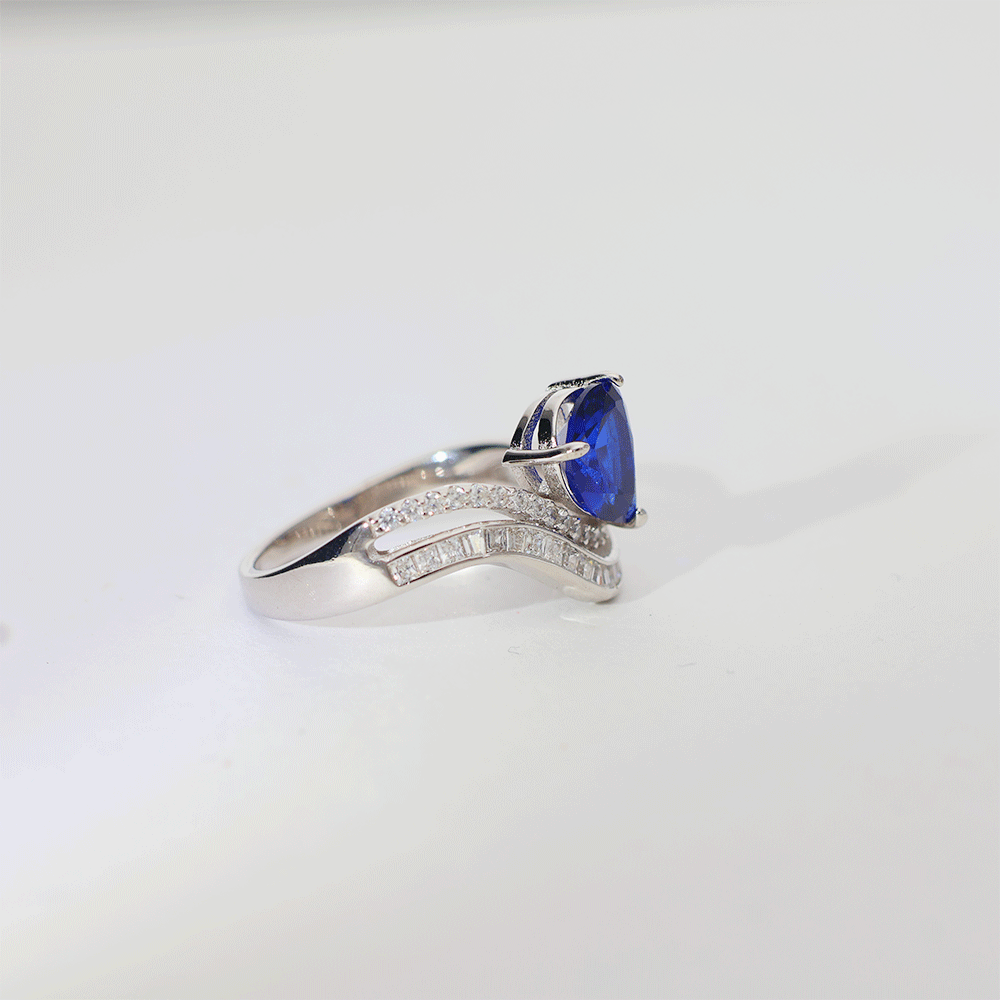 Royal Blue Wave Ring - Image 3