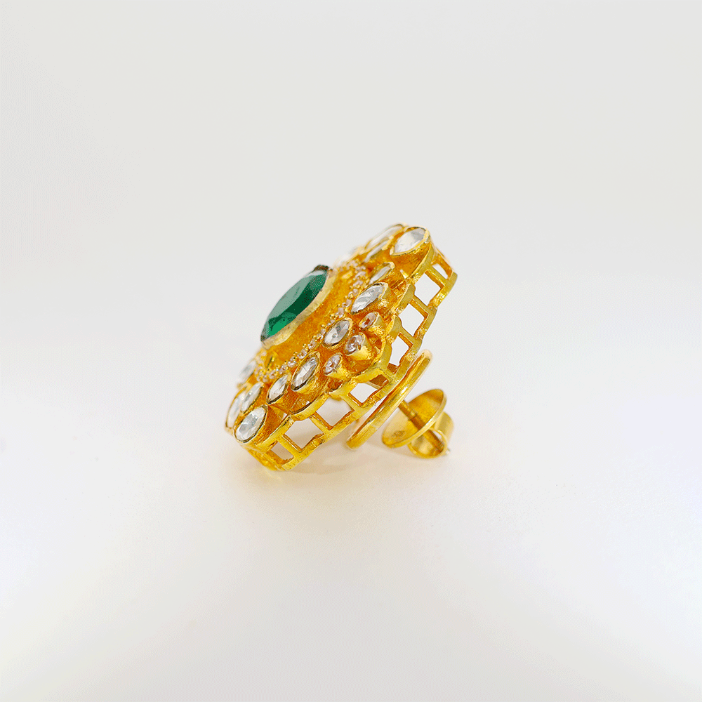 Royal Green Halo Kundan Earring - Image 4