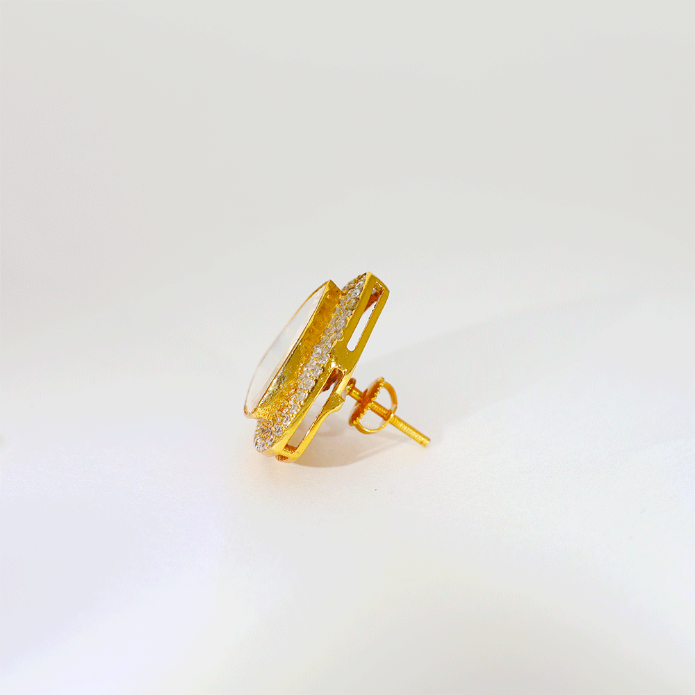 Ivory Triangle Glow Kundan Earring - Image 3