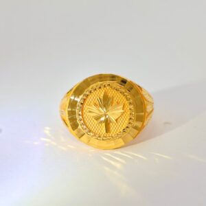 Maple Leaf Gold Gents Ring