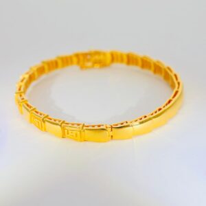 Classic Link Gold Ladies Bracelet