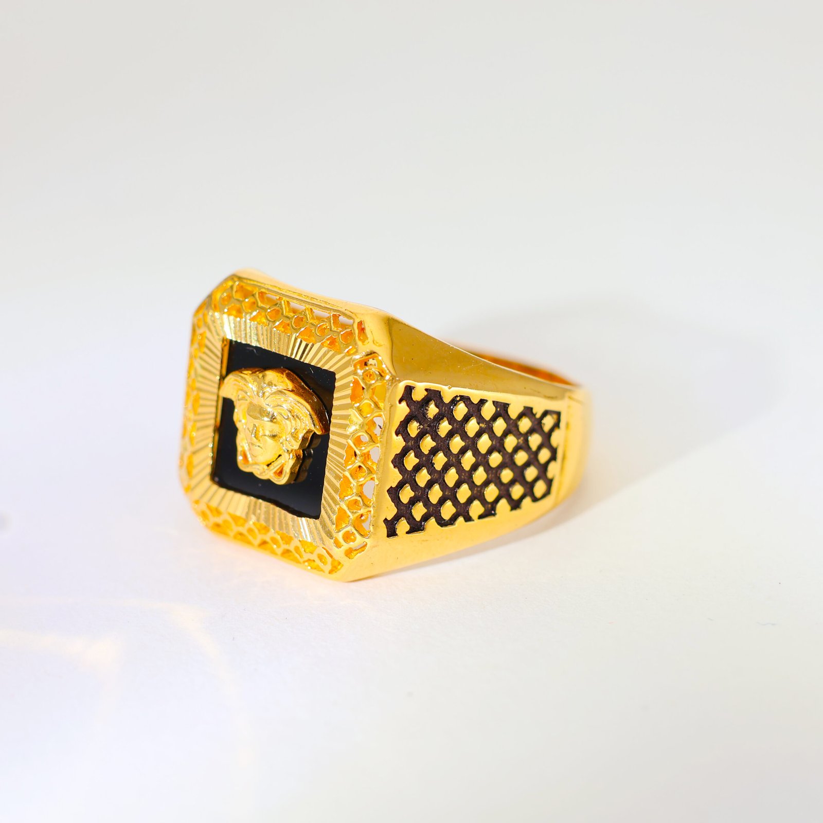 Bold Square Gold Gents Ring - Image 2