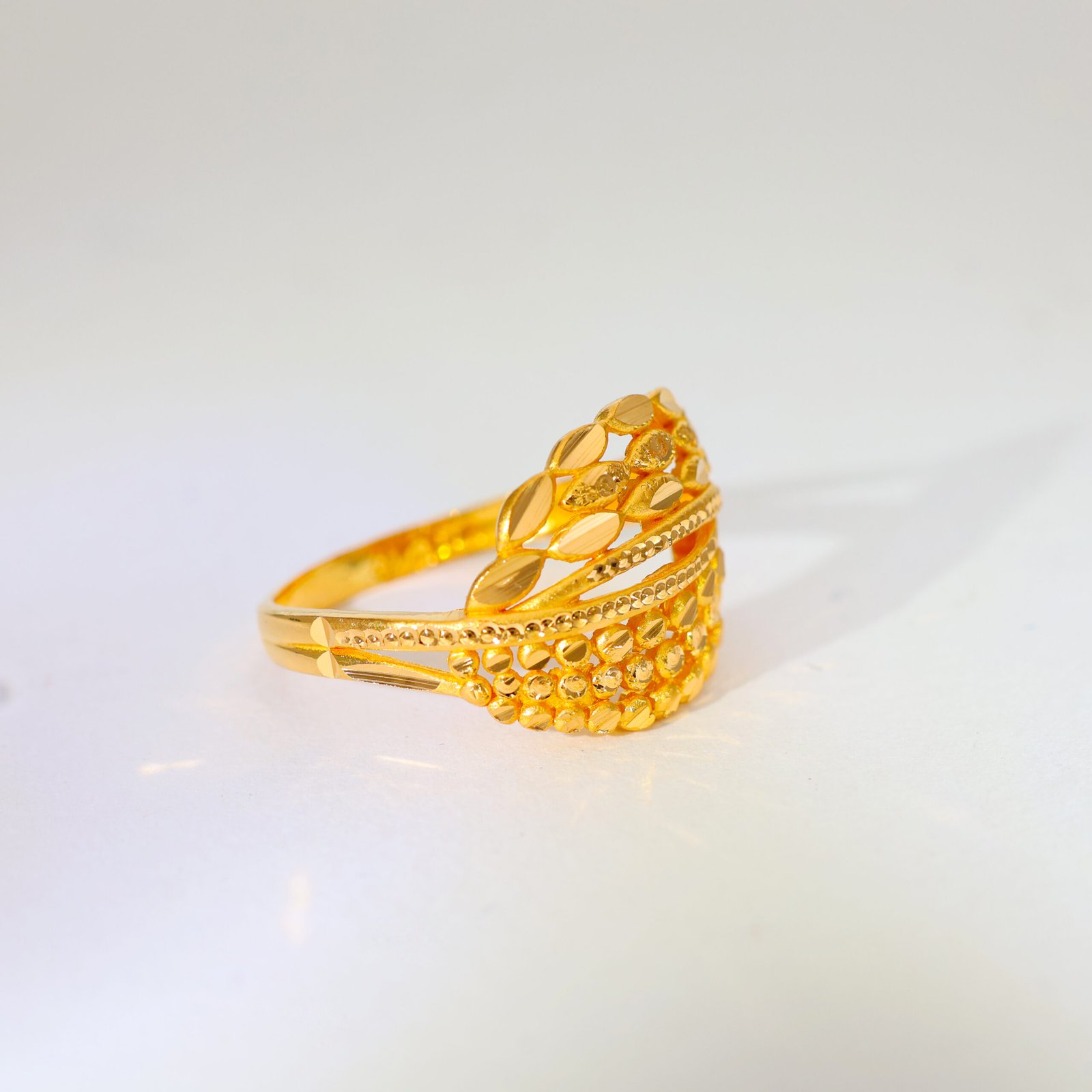 Golden Bloom Gold Ladies Ring - Image 2