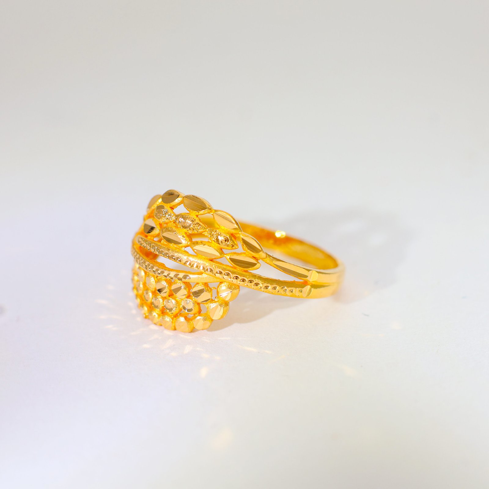 Golden Bloom Gold Ladies Ring - Image 4